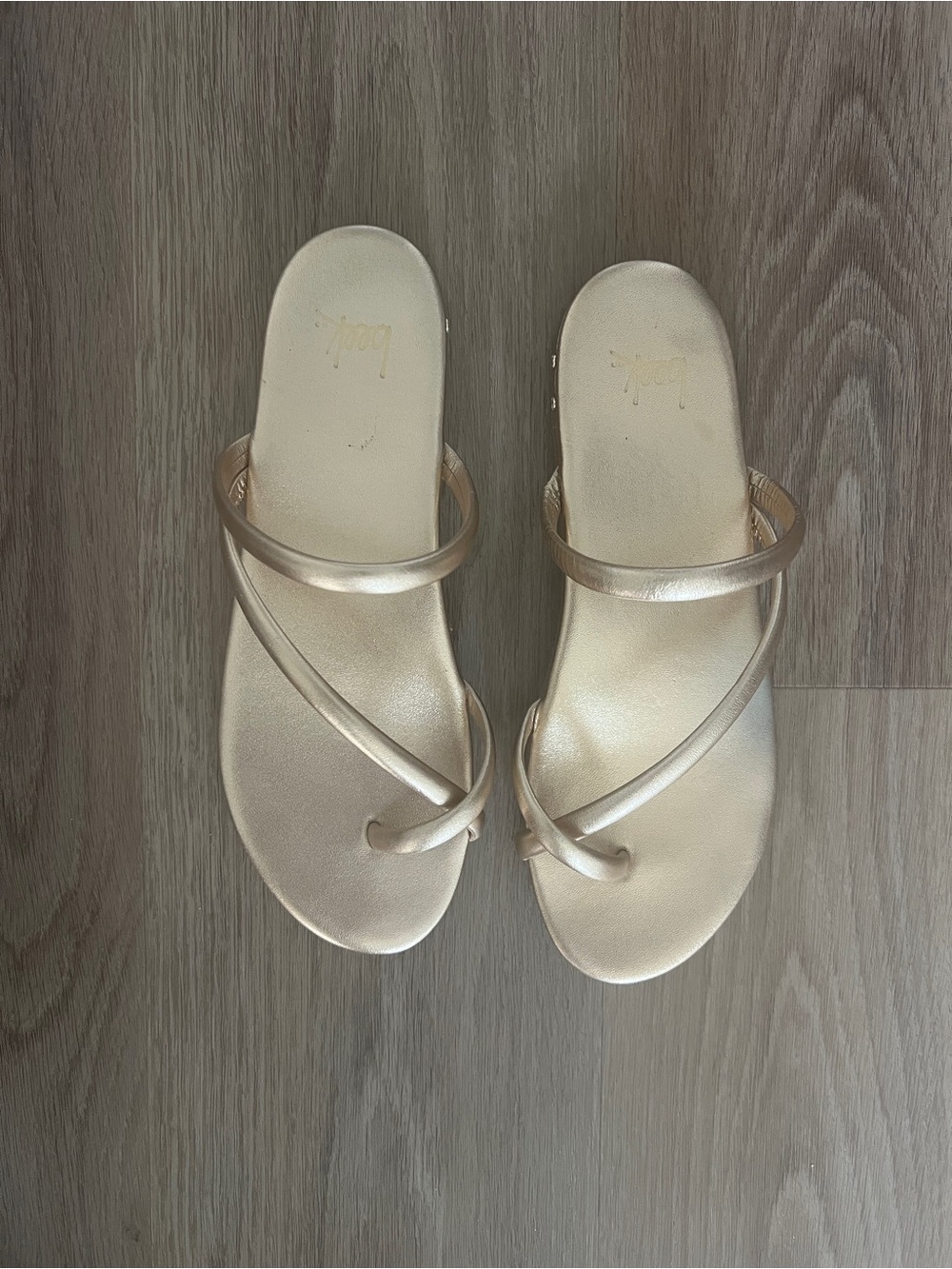 Beek Sunbird Metallic Gold Strappy Slide Sandals with added sole size 9 - Picture 2 of 7